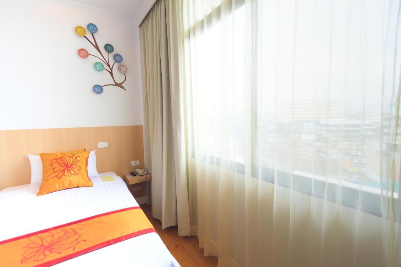 China Town Hotel - Sha Plus Certified Bangkok Exterior photo