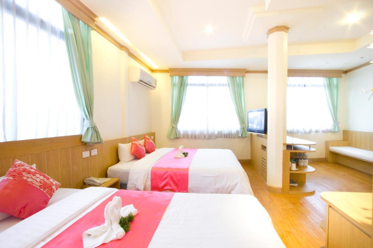 China Town Hotel - Sha Plus Certified Bangkok Room photo